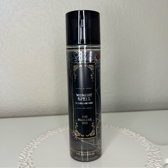 NEW-Bath and body Works Midnight Spell - Picture 2 of 2